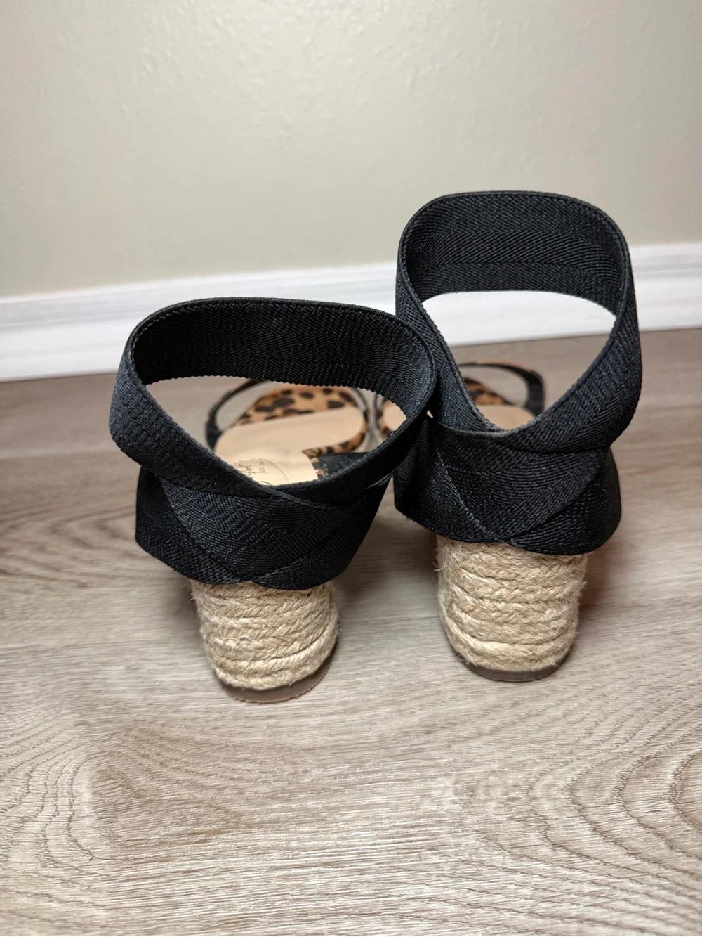 C Comfort eye catching